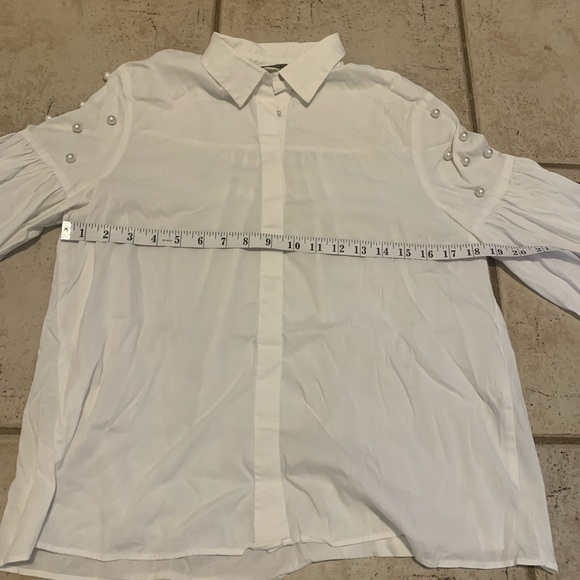 Zara Basic White Blouse with Pearl Embellishments & Tie Cuffs - Size M - Picture 11 of 13